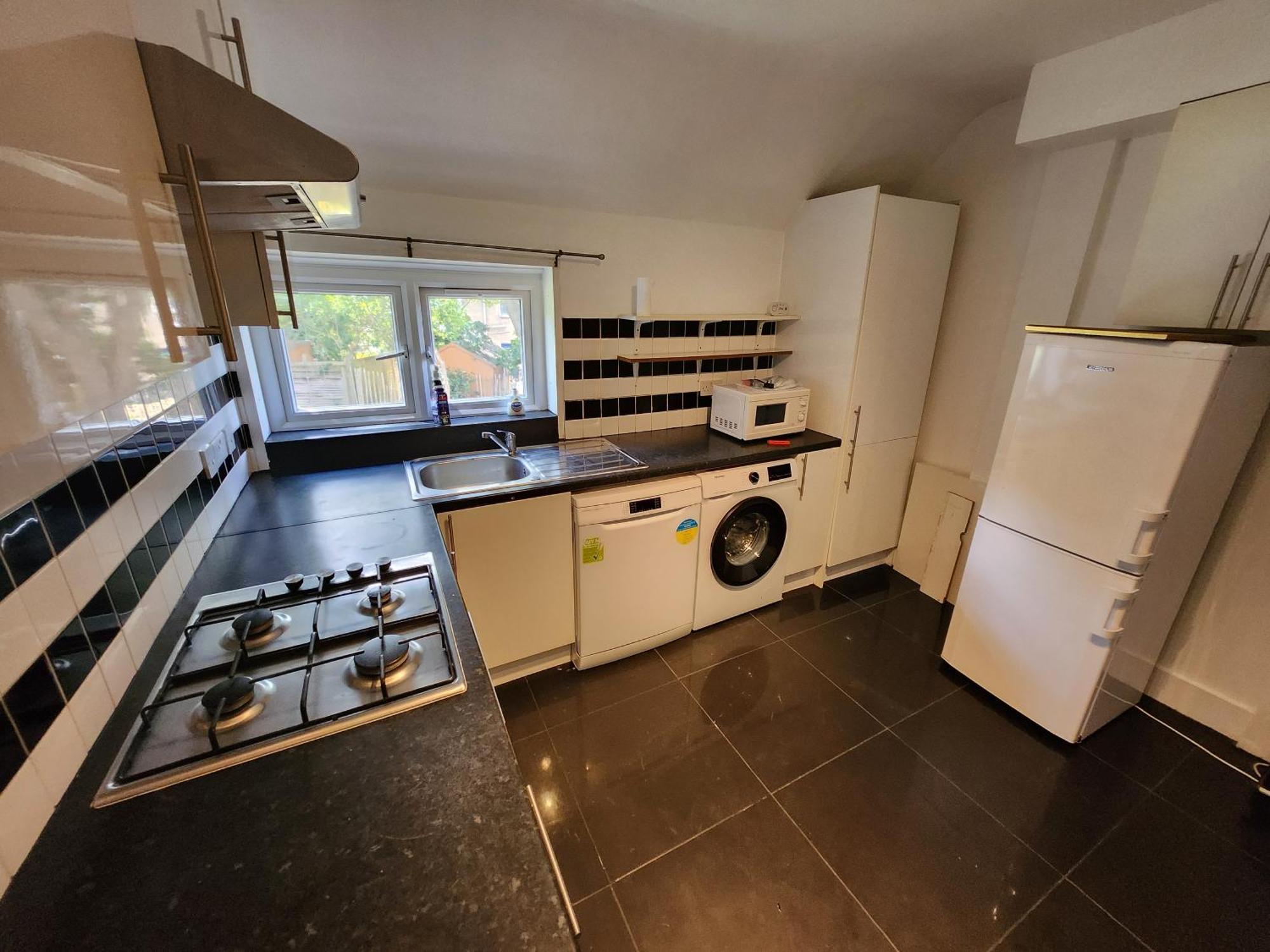 Flat With Work Station, Monitor, Smart Tv & Netflix Leilighet London Eksteriør bilde