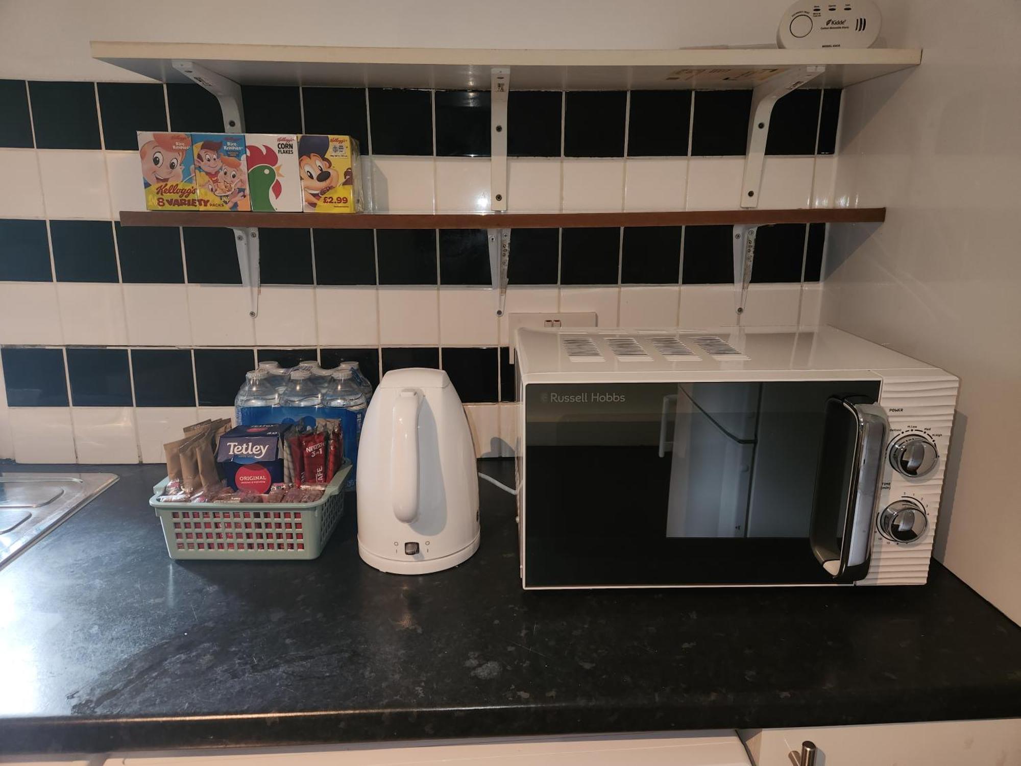 Flat With Work Station, Monitor, Smart Tv & Netflix Leilighet London Eksteriør bilde