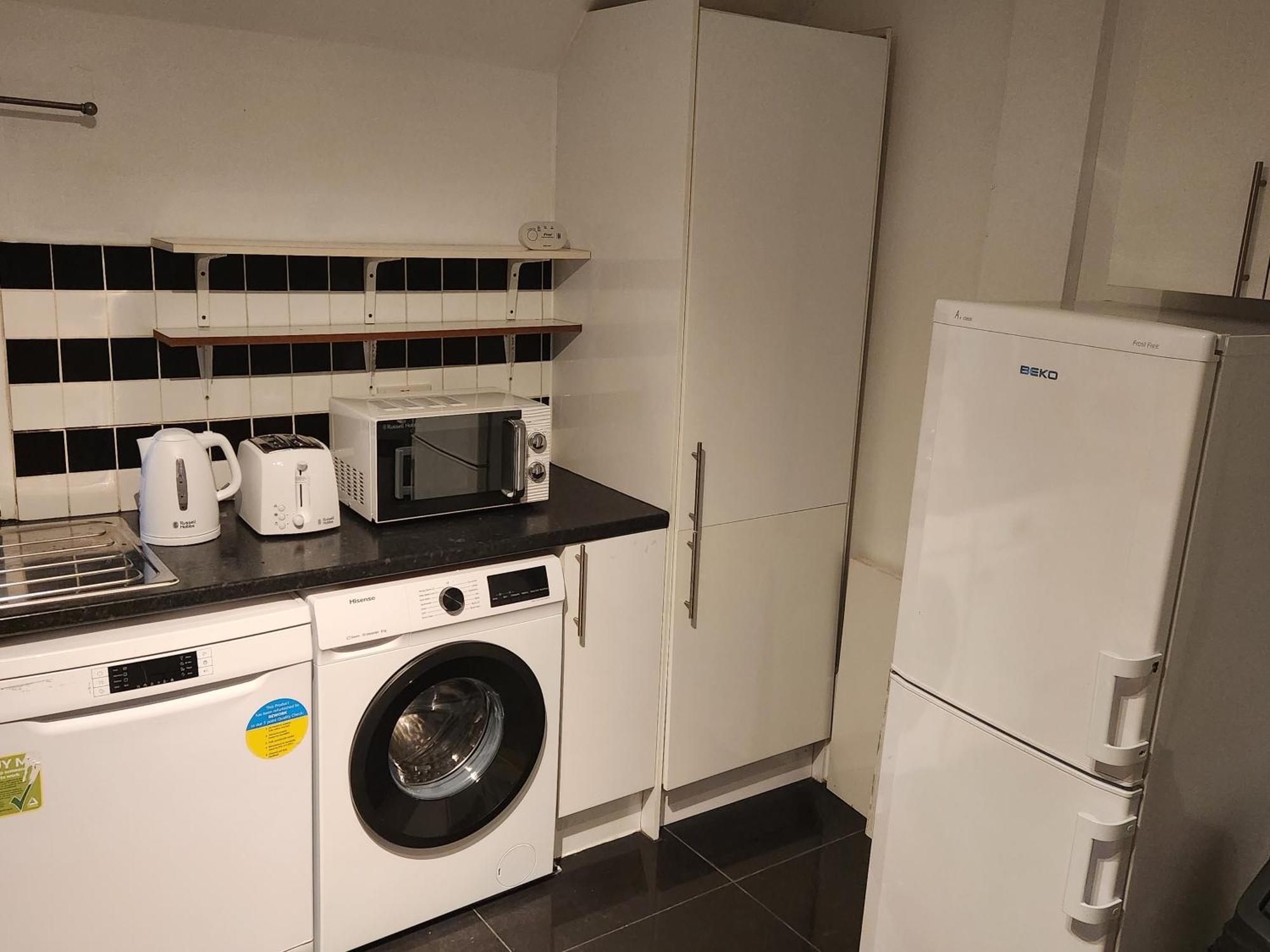 Flat With Work Station, Monitor, Smart Tv & Netflix Leilighet London Eksteriør bilde